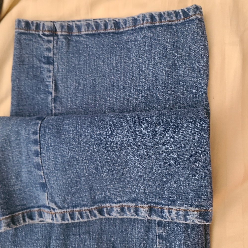 Women IZOD Jeans
